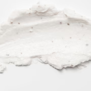 EXFOLIANT A L'ACIDE AZELAIQUE ET NOYEUX D'ABRICOT